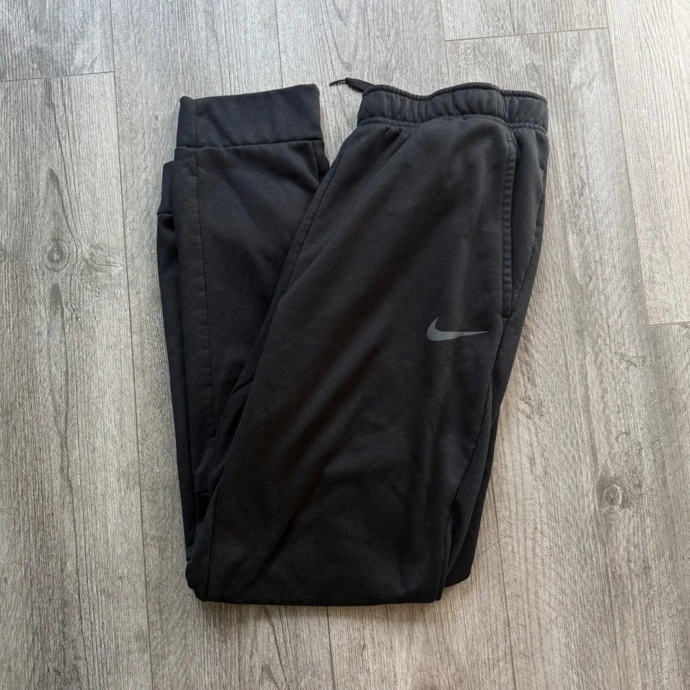 Nike Therma-Fit Mens XL Black Joggers Sweatpants Tapered Athletic Pants